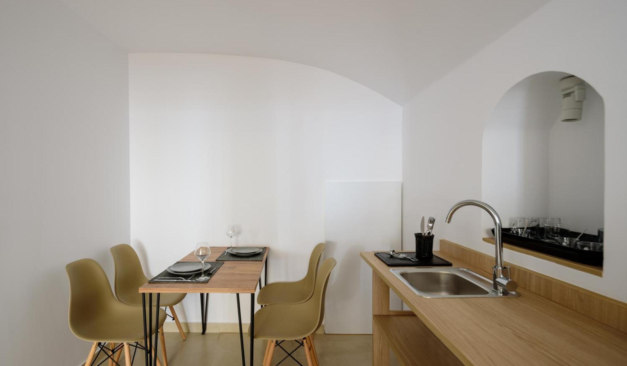 סנטוריני Anemos Family Suites מראה חיצוני תמונה