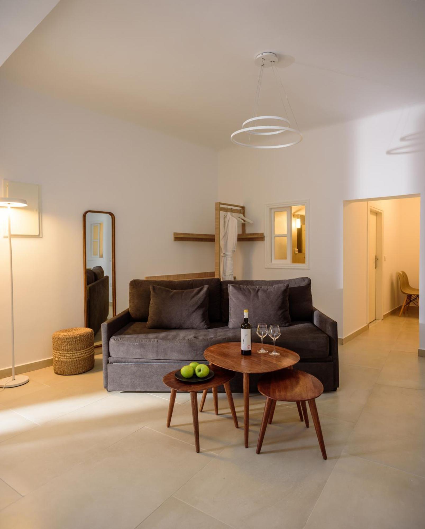 סנטוריני Anemos Family Suites מראה חיצוני תמונה