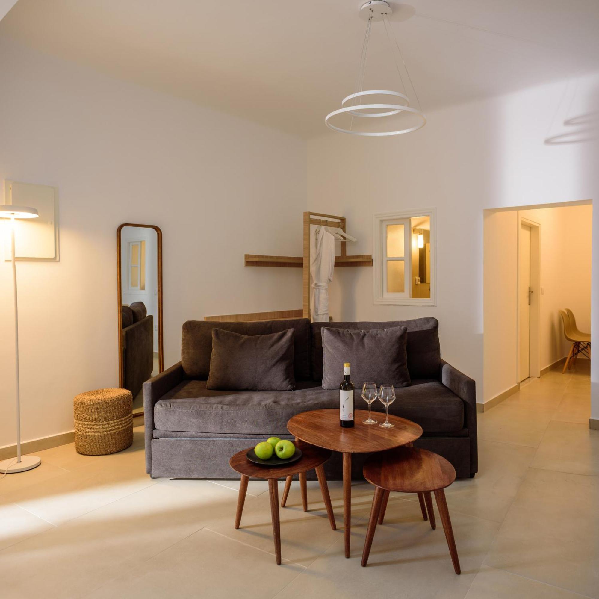 סנטוריני Anemos Family Suites מראה חיצוני תמונה